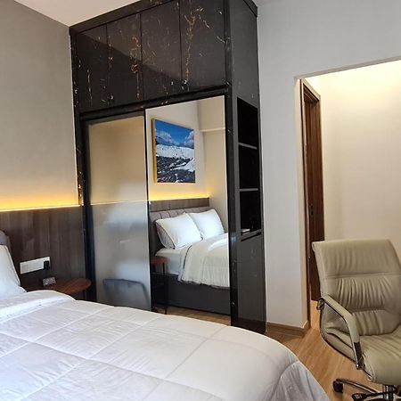 3Br Sky House Bsd Apartment Brandnew And Cozy Samporo Exteriér fotografie